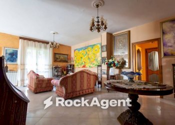 Salone - Casa indipendente via per Gimigliano, 251, Catanzaro - foto 2