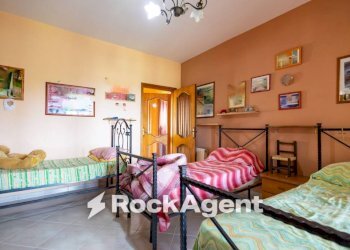 Camera da letto - Casa indipendente via per Gimigliano, 251, Catanzaro - foto 13