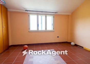 Camera da letto - Casa indipendente via per Gimigliano, 251, Catanzaro - foto 14