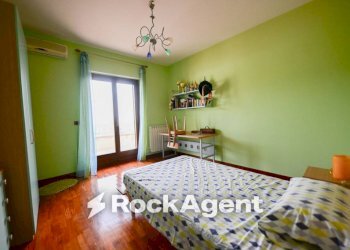 Camera da letto - Villa via Philadelphia, 17, Satriano - photo 20