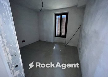 Camera da letto - Trilocale via Marconi, 47, Rivanazzano Terme - foto 7