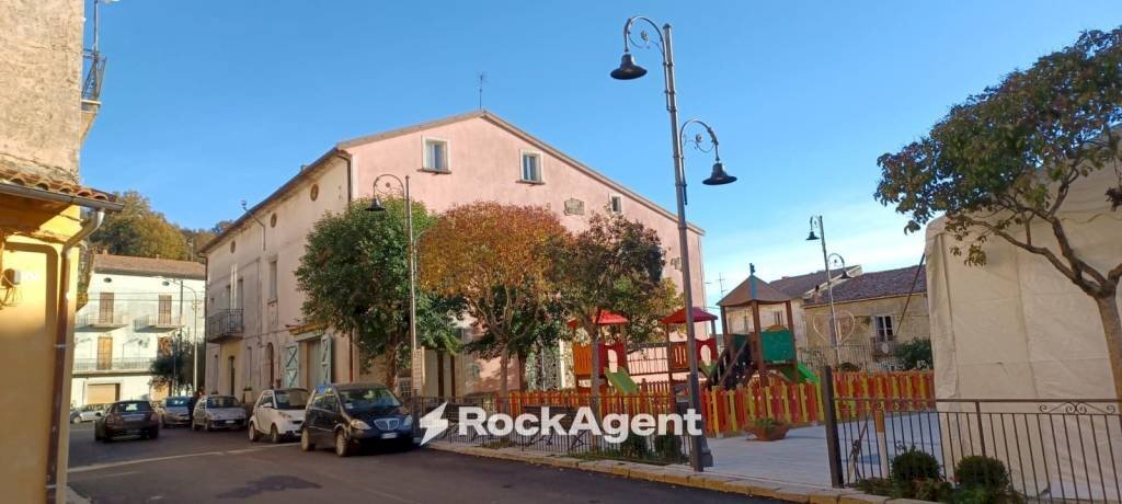 Zona - Three-room apartment via Trento e Trieste 6, Stio - photo 1