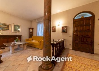 Salone - Villa via Vittorio Alfieri, 39, Cerro Maggiore - foto 5