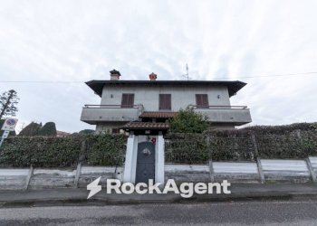 Facciata - Villa via Vittorio Alfieri, 39, Cerro Maggiore - foto 6