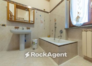 Bagno - Villa via Vittorio Alfieri, 39, Cerro Maggiore - foto 33