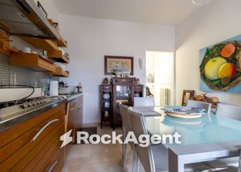 Cucina - Three-room apartment via Francesco Cilea, 38, Catanzaro - photo 9