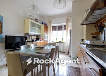 Cucina - Three-room apartment via Francesco Cilea, 38, Catanzaro - photo 10