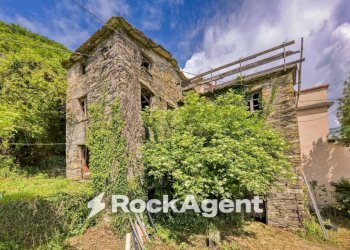 Terreno - Casa indipendente via Oneto, San Colombano Certenoli - foto 1