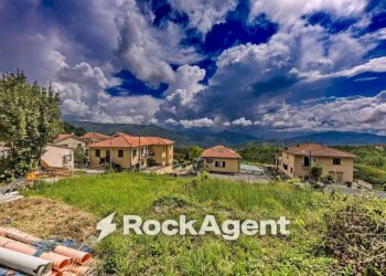 Terreno - Casa indipendente via Oneto, San Colombano Certenoli - foto 2