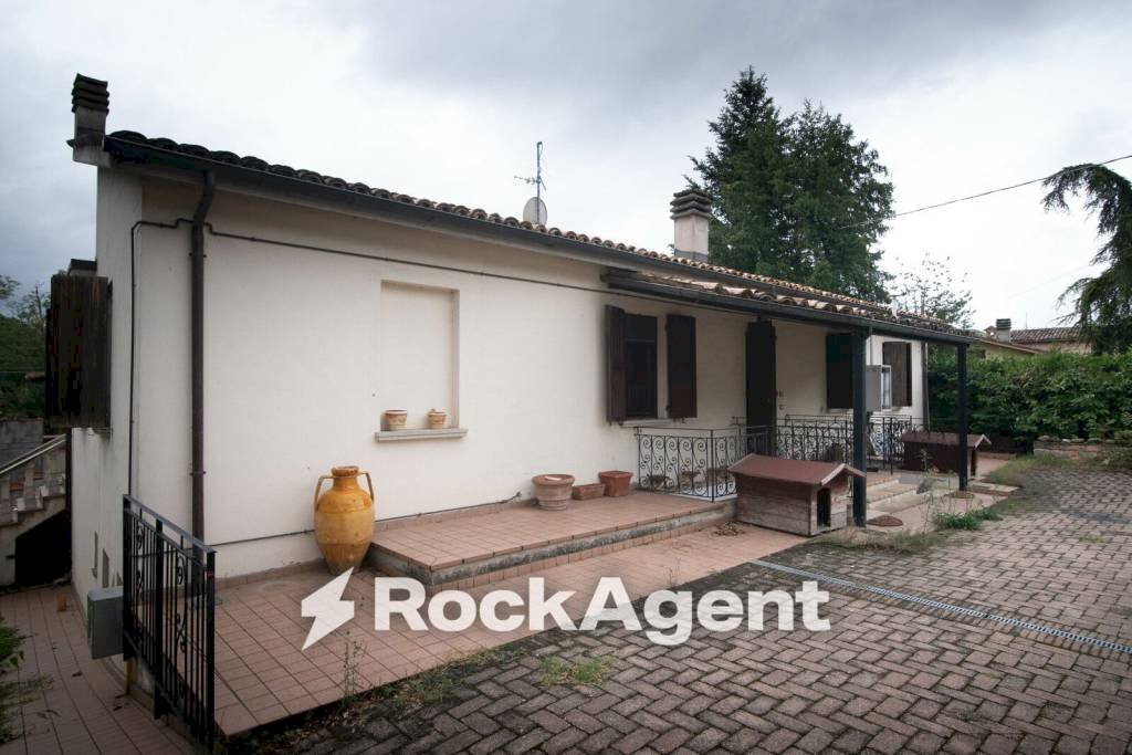 Giardino - Villa via Bellaria, 42, Acqualagna - photo 2