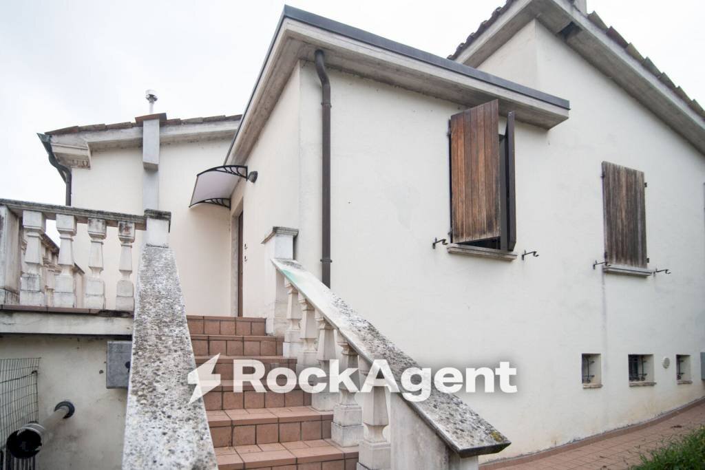Facciata - Villa via Bellaria, 42, Acqualagna - photo 3