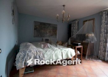 Camera da letto - Villa via Bellaria, 42, Acqualagna - photo 12