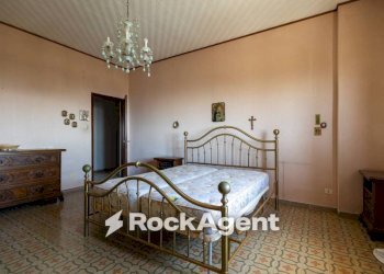 Camera da letto - Quadrilocale via San Brunone di Colonia, 13, Catanzaro - foto 22