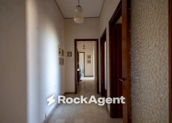 Corridoio - Quadrilocale via San Brunone di Colonia, 13, Catanzaro - foto 32