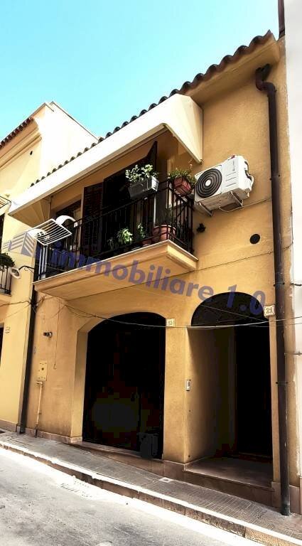 Facciata - Casa indipendente via 20 Settembre, 21, Castellammare del Golfo - foto 3
