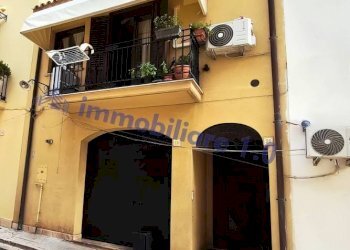 Facciata - Casa indipendente via 20 Settembre, 21, Castellammare del Golfo - foto 2