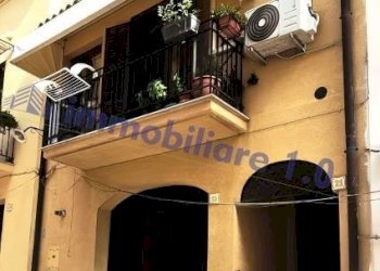 Facciata - Casa indipendente via 20 Settembre, 21, Castellammare del Golfo - foto 3