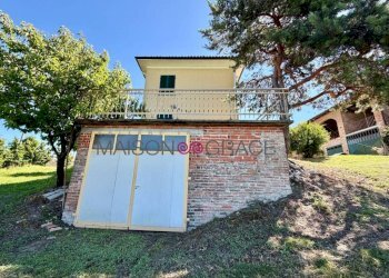 Facciata - Rustico via Maestra, 56, Coazzolo - foto 13