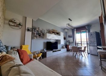 Trilocale Via Cesare Battisti, Carugate - foto 1