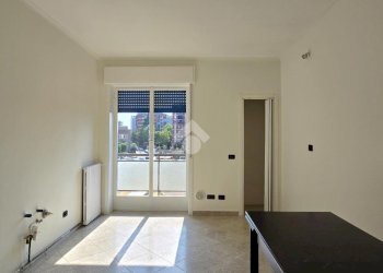Two-room apartment Viale friuli, Cinisello Balsamo - photo 3