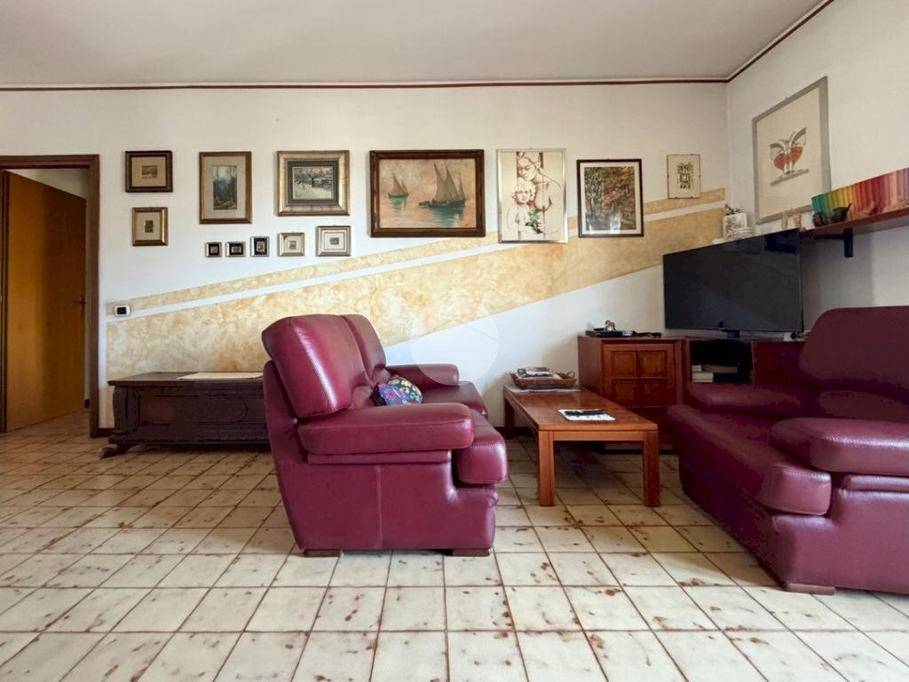 Four-room apartment Via Giuseppe di Vittorio, Bussero - photo 3