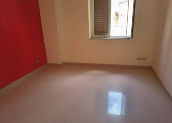 Townhouse Via Bottesco in, Messina - photo 25