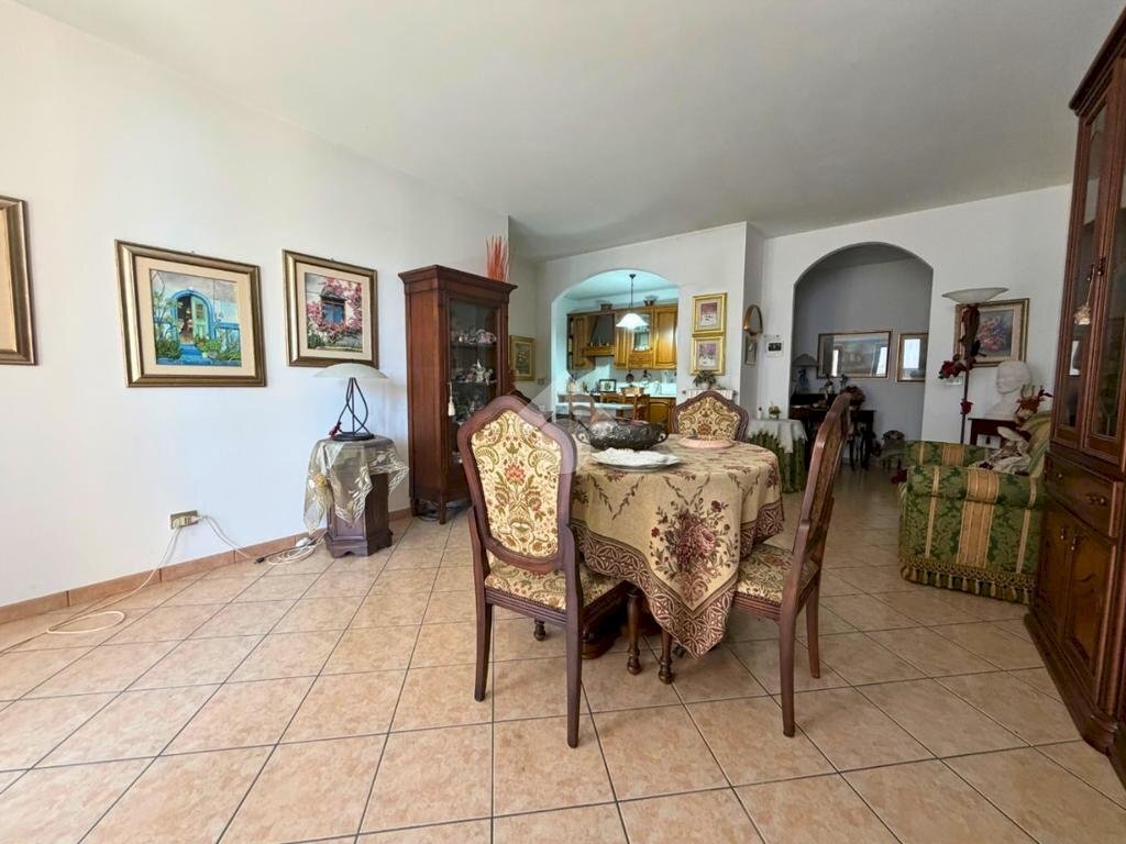 Four-room apartment Piazza Vittorio Veneto, Santhià - photo 2