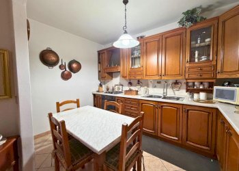 Four-room apartment Piazza Vittorio Veneto, Santhià - photo 8