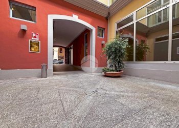 Negozio Via Buniva, Pinerolo - foto 9