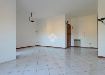 Three-room apartment Via fratelli cervi, Bagnolo in Piano - photo 5