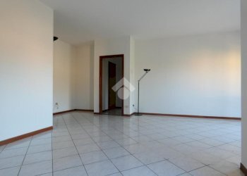 Three-room apartment Via fratelli cervi, Bagnolo in Piano - photo 7