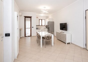 Three-room apartment Via alessandro manzoni, Collegno - photo 1