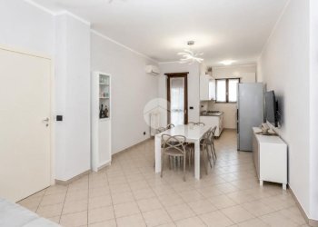 Three-room apartment Via alessandro manzoni, Collegno - photo 3