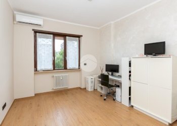 Three-room apartment Via alessandro manzoni, Collegno - photo 9