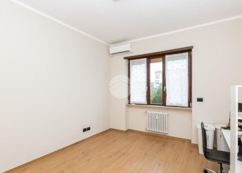 Three-room apartment Via alessandro manzoni, Collegno - photo 10
