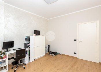 Three-room apartment Via alessandro manzoni, Collegno - photo 11
