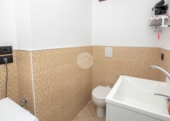 Three-room apartment Via alessandro manzoni, Collegno - photo 15