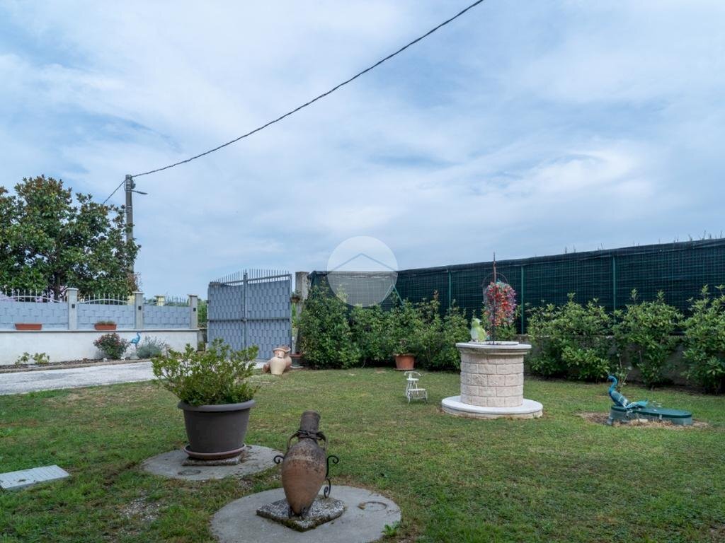 Semi-detached house Via statale, Chivasso - photo 2