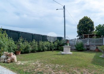 Semi-detached house Via statale, Chivasso - photo 4
