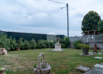 Semi-detached house Via statale, Chivasso - photo 6