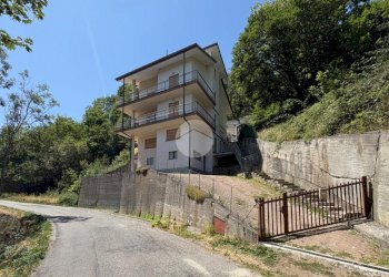 Two-room apartment Strada Passo delle Croce, Monastero di Lanzo - photo 1