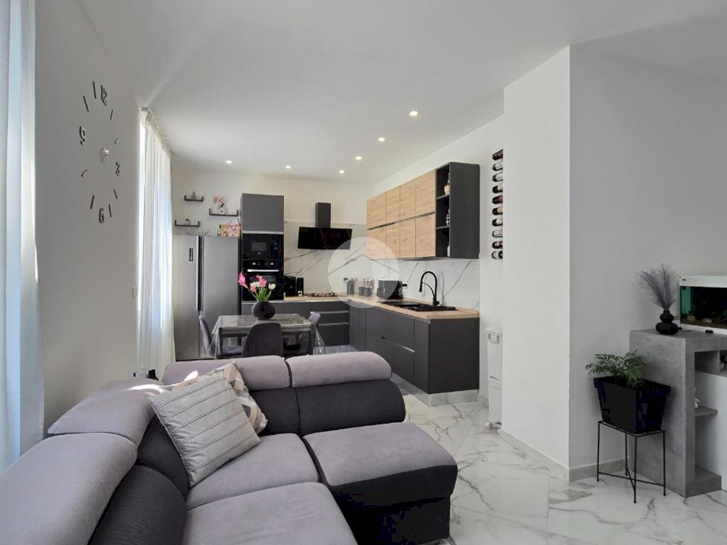 Appartamento Piazza Montelungo, Venaria Reale - foto 1