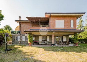 Porzione di casa Via A. Dondarini, Monte San Pietro - foto 1