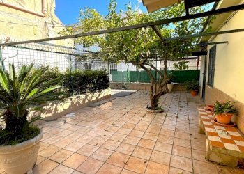 Independent house Mondragone - photo 9