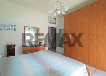 Three-room apartment Via Zappello, 14
Villa d'Adda, Villa d'Adda - photo 9