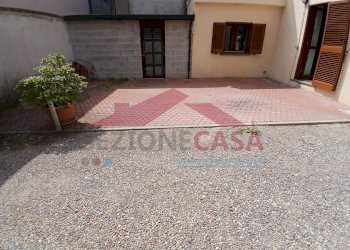 Foto 4 - Quadrilocale VIA GARIBALDI
 
10, Turate - foto 4