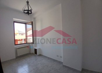 Foto 46 - Quadrilocale VIA GARIBALDI
 
10, Turate - foto 46