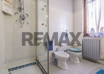 Bagno - Quadrilocale VIA MAZZINI
 
10, Pogliano Milanese - foto 22