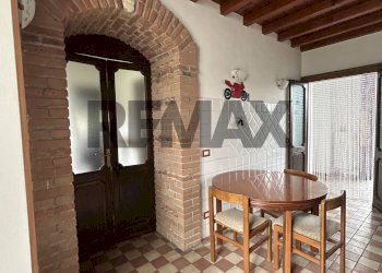 Sala da pranzo - Trilocale via della meridiana
 
4, Robbiate - foto 14