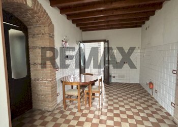 Sala da pranzo - Trilocale via della meridiana
 
4, Robbiate - foto 17